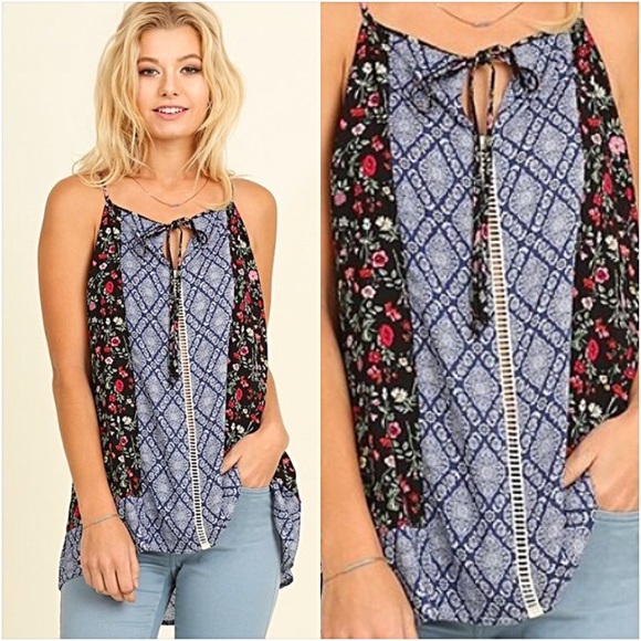 Boho Flirty Floral Halter Top ML - Picture 3 of 6